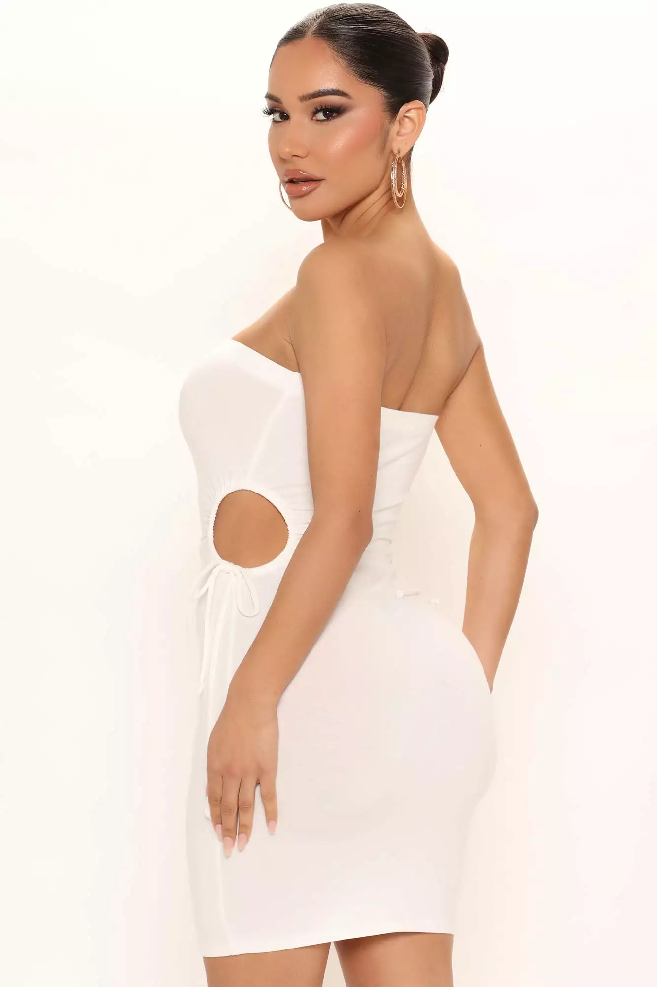 Fashion Nova Cut Out Cutie Mini Dress - White 6 Fashion Nova Cut Out Cutie Mini Dress - White - Image 4