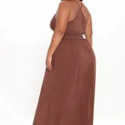 Fashion Nova Holy Slit Sleeveless Maxi Dress - Brown 15 Fashion Nova Holy Slit Sleeveless Maxi Dress - Brown -Fashion Nova Dresses Shop 03 10 21Studio1 RT SA 15 01 47 64 DM1840 Brown 3635 PLUS WG