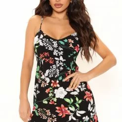 Fashion Nova Cheri Mini Dress - Black 15 Fashion Nova Cheri Mini Dress - Black -Fashion Nova Dresses Shop 04 12 22Studio2 SN RL 12 15 55 64 733301 Black R 2794 PB