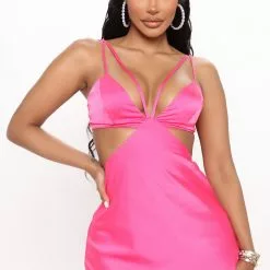 Fashion Nova Alysha Satin Maxi Dress - Fuchsia -Fashion Nova Dresses Shop 05 20 22Studio3 SN CM 14 38 47 28 FS22E817 Fuchsia P 0264 PB