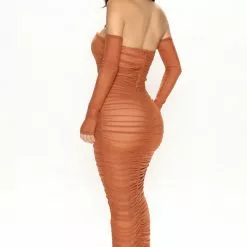 Fashion Nova Malani Mesh Midi Dress Set - Rust 11 Fashion Nova Malani Mesh Midi Dress Set - Rust -Fashion Nova Dresses Shop 06 02 22Studio3 KJ RL 10 53 09 11 YUN514 Rust 1864 SG