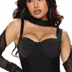 Fashion Nova Love Like This Bandage Midi Dress - Black 7 Fashion Nova Love Like This Bandage Midi Dress - Black -Fashion Nova Dresses Shop 06 07 22Studio2 ME KP 14 09 01 7 SD37430322FN Black 0073 SG