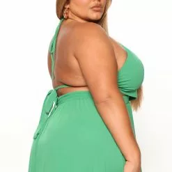 Fashion Nova Misty Maxi Dress - Green 15 Fashion Nova Misty Maxi Dress - Green -Fashion Nova Dresses Shop 06 15 22Studio6 RT AJ 14 50 21 28 FS22E834 Green 1333 PLUS KS