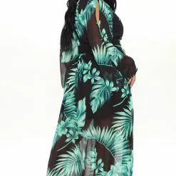 Fashion Nova Tropical Bestie Maxi Dress - Black/Green 16 Fashion Nova Tropical Bestie Maxi Dress - Black/Green -Fashion Nova Dresses Shop 06 18 21Studio1 DM TB 11 44 24 36 DM1930 BlackGreen 10637 PLUS RG