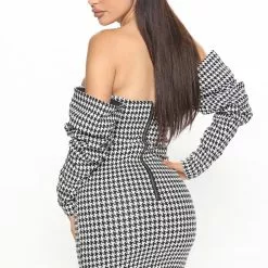 Fashion Nova Joella Mini Dress - White/Black -Fashion Nova Dresses Shop 07 07 22Studio2 ME RL 11 50 53 38 PIM10023 WhiteBlack 0318 SG