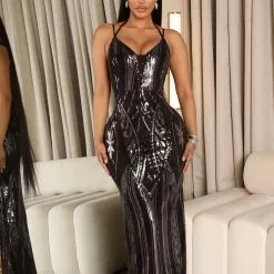 Fashion Nova Amber Sequin Maxi Dress - Black