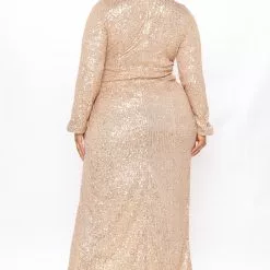 Fashion Nova Betting On You Sequin Maxi Dress - Gold 18 Fashion Nova Betting On You Sequin Maxi Dress - Gold -Fashion Nova Dresses Shop 07 29 21Studio3 JP MJ 10 03 00 7 DR2009 Gold 6049 PLUS KL
