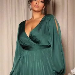 Fashion Nova Belle Maxi Dress - Emerald 12 Fashion Nova Belle Maxi Dress - Emerald -Fashion Nova Dresses Shop 08 02 22Studio5 SN DJ 14 28 28 22 MF21043 Emerald 0672 PLUS KS