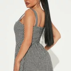 Fashion Nova Class Queen Houndstooth Mini Dress - Black/White -Fashion Nova Dresses Shop 08 05 22Studio2 DM OS 12 09 15 32 ID5485 BlackWhite 4559 PB