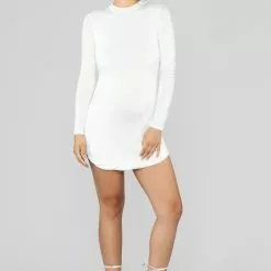 Fashion Nova Beverly Hills Tunic - Ivory -Fashion Nova Dresses Shop 08 09 18 Studio 3 10 21 04 TSS08 Ivory 0650 AJ scaled