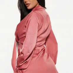 Fashion Nova Nonstop Satin Shirt Dress - Rose 7 Fashion Nova Nonstop Satin Shirt Dress - Rose -Fashion Nova Dresses Shop 08 17 22Studio3 MS AC 14 33 54 30 HF22H295 Rose 0768 KS