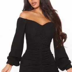 Fashion Nova Baby I'm In Love Ruched Dress - Black 13 Fashion Nova Baby I'm In Love Ruched Dress - Black -Fashion Nova Dresses Shop 08 19 20Studio2 BR RS 13 55 43 27 E2030DFN Black 2313 JK