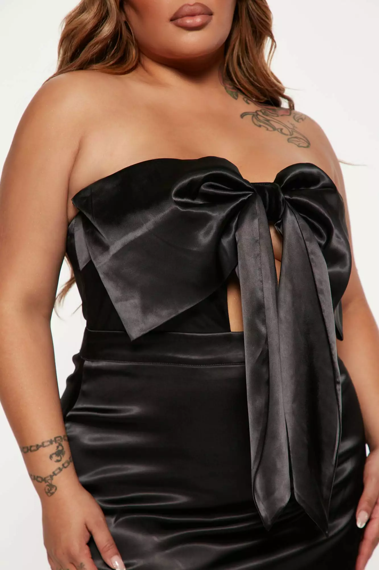 Fashion Nova Take A Bow Satin Mini Dress - Black 8 Fashion Nova Take A Bow Satin Mini Dress - Black - Image 6