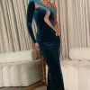 Fashion Nova Play It Cool Velvet Maxi Dress - Teal 2 Fashion Nova Play It Cool Velvet Maxi Dress - Teal -Fashion Nova Dresses Shop 08 25 22Studio7 ME DJ 11 49 20 29 D50118 Teal P 0907 EH