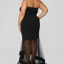 Fashion Nova Center Of The Youniverse Dress - Black -Fashion Nova Dresses Shop 08 29 18 Studio 1 14 53 56 IDM5519AP Black 9836 JD scaled