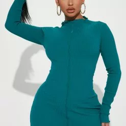 Fashion Nova Kimmie Ribbed Midi Dress - Emerald -Fashion Nova Dresses Shop 08 29 22Studio2 DD DJ 10 54 53 7 CRD1143L Emerald 1036 EH