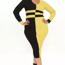 Fashion Nova Carissa Colorblock Sweater Midi Dress - Green/combo 17 Fashion Nova Carissa Colorblock Sweater Midi Dress - Green/combo -Fashion Nova Dresses Shop 09 03 21Studio3 ME TB 09 37 31 5 SBD199 Greencombo 3310 PLUS DC