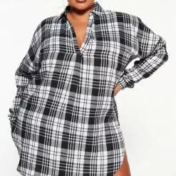 Fashion Nova Cabin Fever Flannel Midi Dress - Black/White -Fashion Nova Dresses Shop 09 06 22Studio3 DD KP 14 27 19 36 HF22G177 Blackwhite 0367 PLUS ES