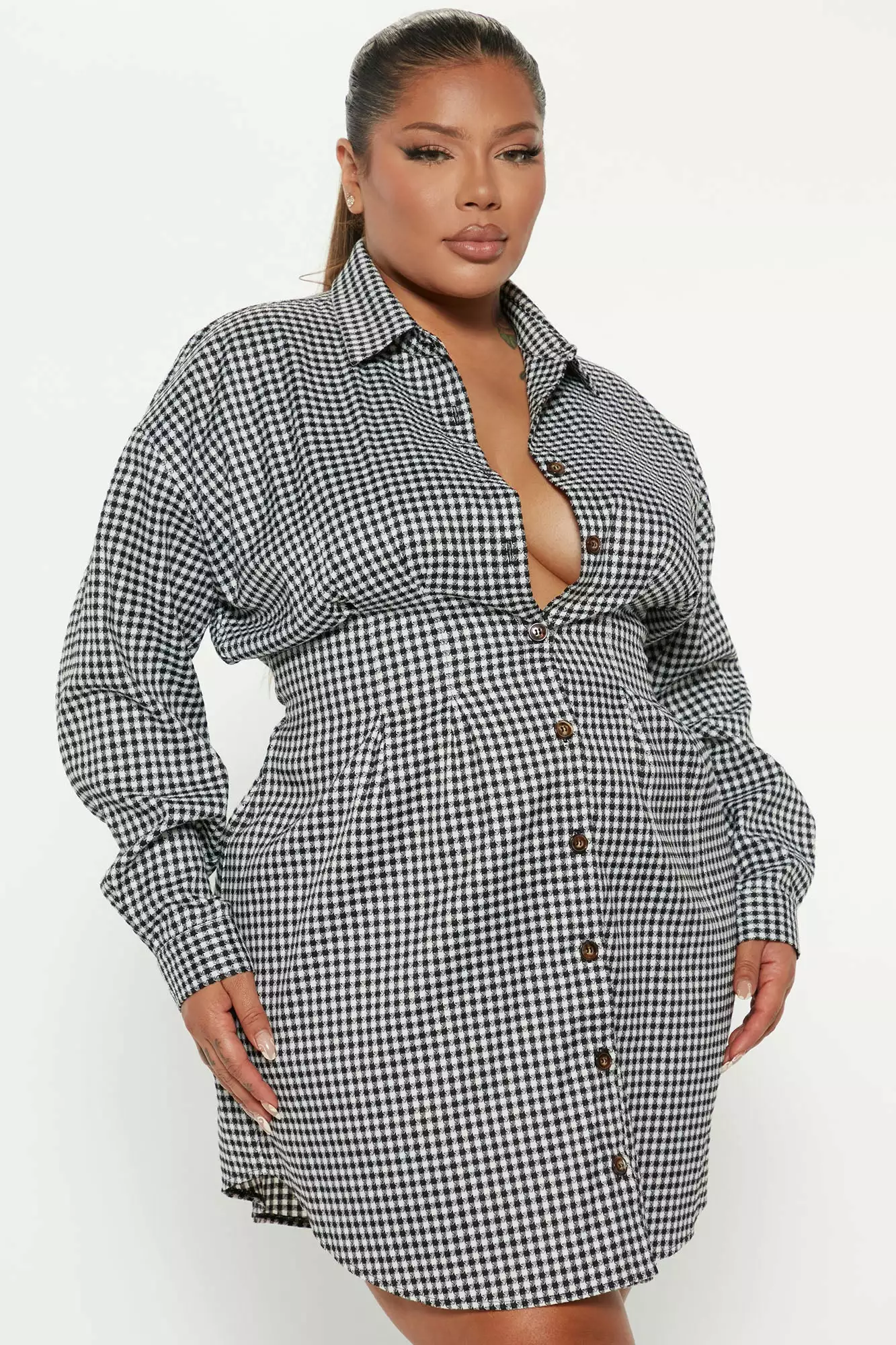 Fashion Nova Central Park Shirt Dress - Black/White 6 Fashion Nova Central Park Shirt Dress - Black/White - Image 4