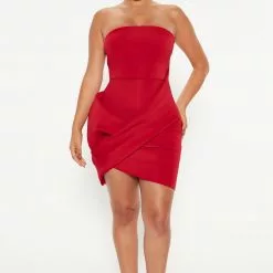 Fashion Nova Renee Mini Dress - Red -Fashion Nova Dresses Shop 09 07 22Studio4 DD KP 11 35 17 31 ID5543 Red 11904 PB