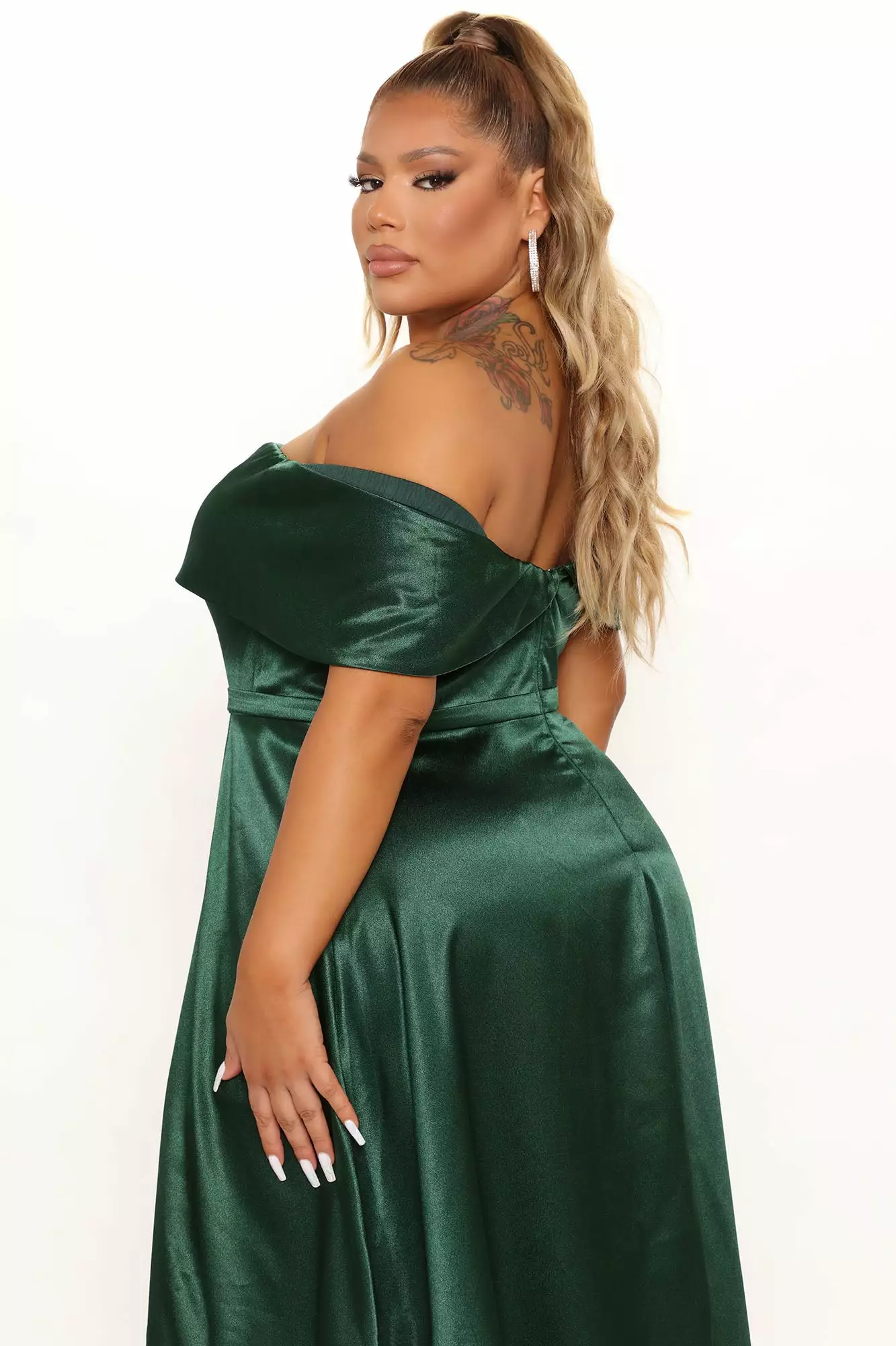 Fashion Nova Naomi Off Shoulder Maxi Dress - Emerald 10 Fashion Nova Naomi Off Shoulder Maxi Dress - Emerald - Image 8