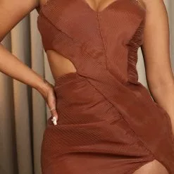 Fashion Nova Gizelle Organza Gown - Brown 8 Fashion Nova Gizelle Organza Gown - Brown -Fashion Nova Dresses Shop 09 13 22Studio2 RM 15 20 09 15 GW22C1162 Brown 6220 EH