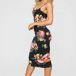 Fashion Nova Body Moves Midi Dress - Black Floral 20 Fashion Nova Body Moves Midi Dress - Black Floral -Fashion Nova Dresses Shop 09 14 18 Studio 2 13 24 41 JD19788AP Black0610 JF scaled