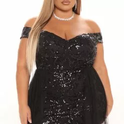 Fashion Nova Impeccable Taste Sequin Maxi Dress - Black -Fashion Nova Dresses Shop 09 14 21Studio1 ME KP 10 13 28 10 1013WP28 Black 0049 PLUS EH