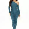 Fashion Nova Ruched By Me Maxi Dress - Teal -Fashion Nova Dresses Shop 09 28 21Studio2 SN KP 11 09 17 32 FS22A067 Teal 2403 EH