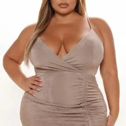 Fashion Nova Feel U Close Mini Dress - Mocha -Fashion Nova Dresses Shop 09 28 21Studio3 RT KG 11 17 04 23 MD2348A Mocha 1226 PLUS KS