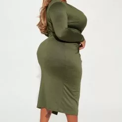Fashion Nova Eyes On Me Ruched Midi Dress - Olive 13 Fashion Nova Eyes On Me Ruched Midi Dress - Olive -Fashion Nova Dresses Shop 10 04 22Studio1 MS IM 12 01 39 29 D10933 Olive 7594 PLUS ES
