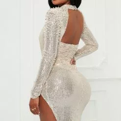 Fashion Nova High Society Sequin Midi Dress - Silver -Fashion Nova Dresses Shop 10 05 22Studio3 MS SK 11 42 18 15 BCCDQ22357P1 Silver 32253 ES