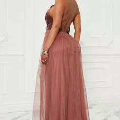 Fashion Nova Julianna Tulle Maxi Dress - Mocha 7 Fashion Nova Julianna Tulle Maxi Dress - Mocha -Fashion Nova Dresses Shop 10 05 22Studio7 MS ALEX 15 13 09 35 HMD13545 Mocha 7965 ES