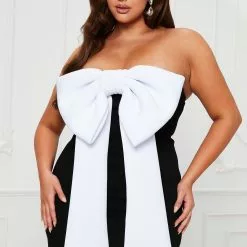 Fashion Nova Big Bow Energy Maxi Dress - Black/White -Fashion Nova Dresses Shop 10 10 22Studio7 KJ AC 10 14 40 10 DR2587 BlackWhite 8364 PLUS PB