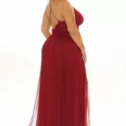 Fashion Nova On The Runway Maxi Dress - Wine 16 Fashion Nova On The Runway Maxi Dress - Wine -Fashion Nova Dresses Shop 10 14 21Studio1 CE RL 14 00 12 40 LD3449 Wine 0525 PLUS PB