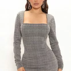 Fashion Nova New Boss Plaid Mini Dress - Black/combo -Fashion Nova Dresses Shop 10 14 21Studio2 SN JH 13 31 02 50 JD44183L Blackcombo 0062 DC