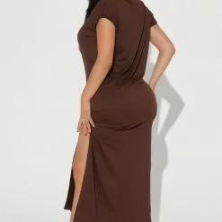 Fashion Nova Paula Maxi Dress - Brown -Fashion Nova Dresses Shop 10 18 22Studio2 KJ ON 10 26 03 14 JD46872 Brown 0186 ES