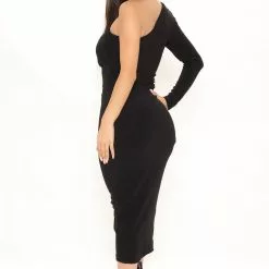 Fashion Nova Genevieve Midi Dress - Black -Fashion Nova Dresses Shop 10 21 21Studio2 SN KP 11 01 10 17 FS22A334 Black 2357 DC