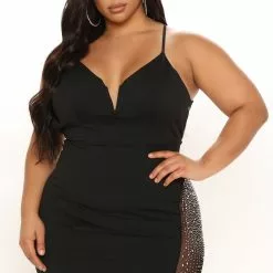Fashion Nova Fierce Moment Maxi Dress - Black 16 Fashion Nova Fierce Moment Maxi Dress - Black -Fashion Nova Dresses Shop 11 15 21Studio3 ME KP 11 12 28 14 FNT412 Black 2292 PLUS KL
