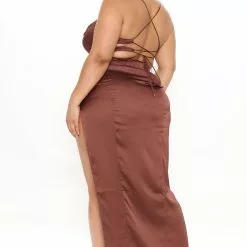 Fashion Nova Annika Satin Maxi Dress - Chocolate 20 Fashion Nova Annika Satin Maxi Dress - Chocolate -Fashion Nova Dresses Shop 11 18 21Studio3 CE KP 10 24 52 22 DR1931 Chocolate 4684 PLUS EH