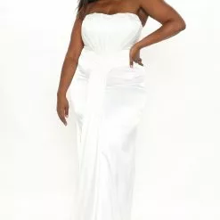 Fashion Nova Celebration Time Satin Gown - White 14 Fashion Nova Celebration Time Satin Gown - White -Fashion Nova Dresses Shop 11 24 21Studio3 ME TB 11 51 52 31 FNT380 White 8310 PLUS KL