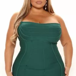 Fashion Nova Carmella Bandage Midi Dress - Emerald 15 Fashion Nova Carmella Bandage Midi Dress - Emerald -Fashion Nova Dresses Shop 11 29 21Studio2 RT KP 14 10 52 50 MD7515 Emerald 0064 PLUS KL