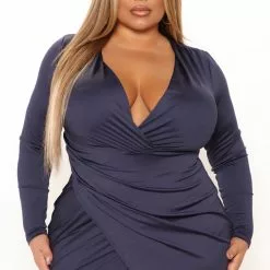 Fashion Nova Eyes On Me Ruched Midi Dress - Navy -Fashion Nova Dresses Shop 12 22 21Studio2 DM RL 12 32 09 38 D10933 Navy 9661 PLUS WG